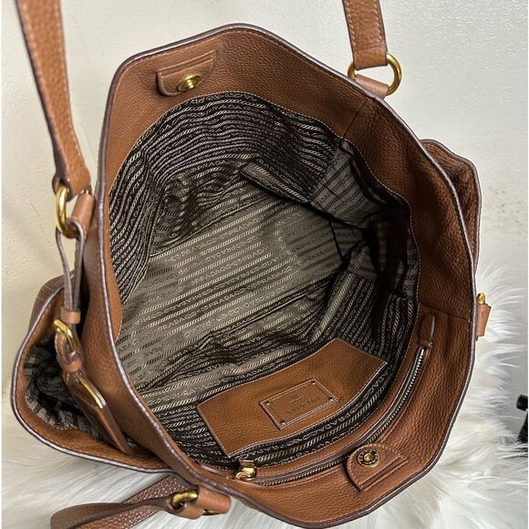 💯Authentic PRADA Vitello Daino Double Pocket Tote🍀 - Picture 9 of 16